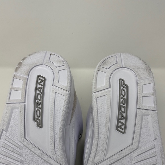 Air Jordan 3 Retro "Pure Money" - Picture 9 of 12